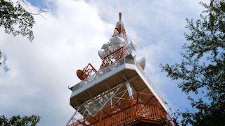 湘南平のテレビ塔